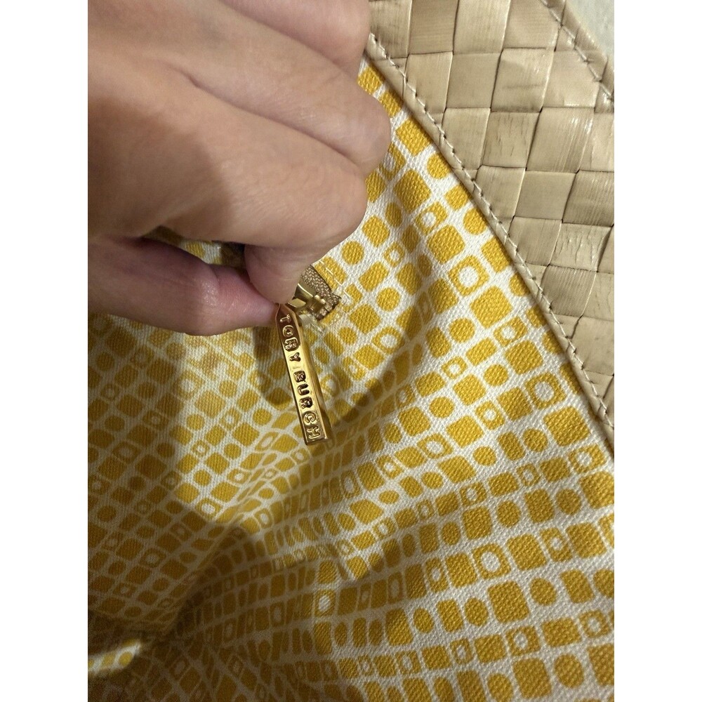 Tory Burch Pom Pom Straw Beach Basket Tote Women Handbag Pre-loved - Picture 13 of 16